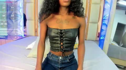 Dafnee online show from September 21, 2025, 12:18 pm