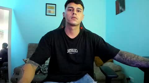 Snapshot of dage_19 chatting on December 5, 2024, 3:37 am my name is Jhon and I live in colombia online show from December 5, 2024, 3:37 am