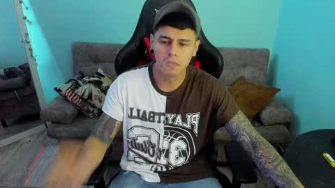Snapshot of dage_19 chatting on December 30, 2024, 4:53 am my name is Jhon and I live in colombia online show from December 30, 2024, 4:53 am