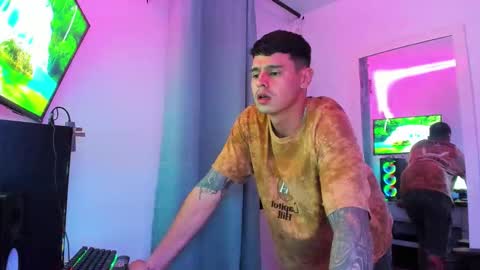 Snapshot of dage_19 chatting on October 4, 2025, 6:44 am my name is Jhon and I live in colombia online show from October 4, 2025, 6:44 am