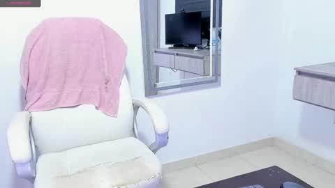 Dahian  online show from October 4, 2025, 1:42 pm