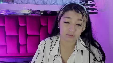 Dahiana  online show from May 14, 2026, 12:23 pm