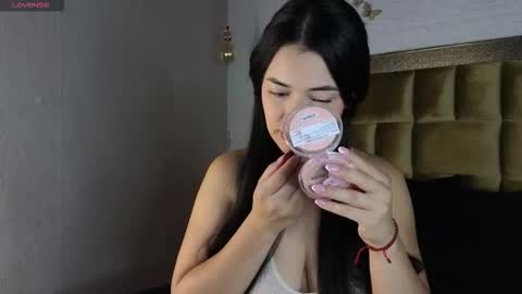 Dahiana online show from November 13, 2025, 11:42 am