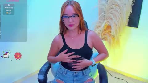 Dahlia online show from December 5, 2025, 5:38 am