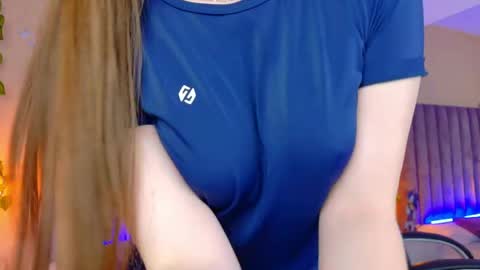 Snapshot of dahlia_rousse chatting on May 2, 2026, 7:13 am Dahlia online show from May 2, 2026, 7:13 am