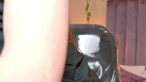 Snapshot of dahlia_rousse chatting on May 24, 2026, 5:23 am Dahlia online show from May 24, 2026, 5:23 am
