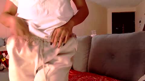 Dahli online show from January 7, 2026, 1:52 am