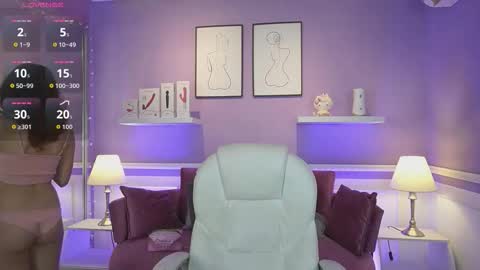 Dahlia Grey online show from November 20, 2025, 11:43 am