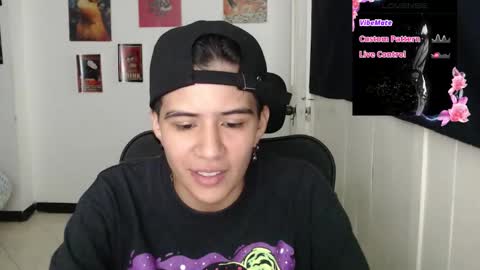 lorena online show from November 18, 2025, 9:52 pm