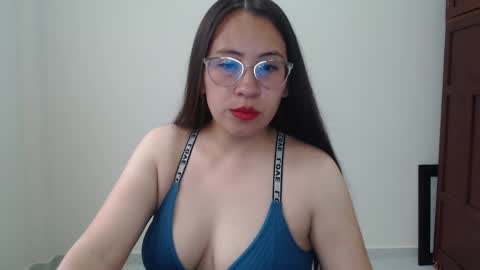 Snapshot of daily_queen19 chatting on May 26, 2026, 12:01 pm Carol online show from May 26, 2026, 12:01 pm