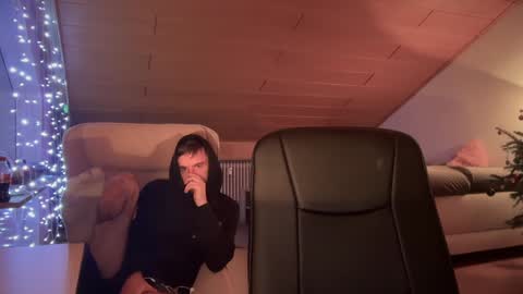 Snapshot of daimon_hall chatting on January 9, 2025, 2:11 am Daimon online show from January 9, 2025, 2:11 am