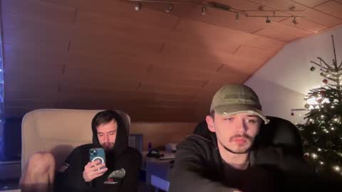 Snapshot of daimon_hall chatting on January 14, 2025, 3:32 am Daimon online show from January 14, 2025, 3:32 am