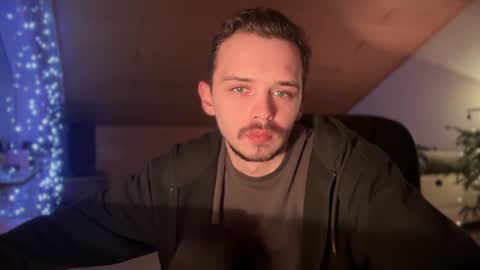 Snapshot of daimon_hall chatting on January 15, 2025, 4:57 am Daimon online show from January 15, 2025, 4:57 am