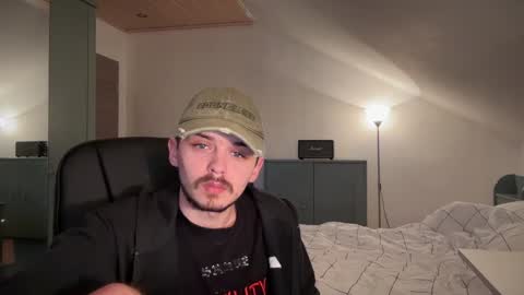 Snapshot of daimon_hall chatting on January 18, 2025, 9:13 am Daimon online show from January 18, 2025, 9:13 am