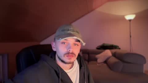 Snapshot of daimon_hall chatting on February 4, 2025, 12:29 am Daimon online show from February 4, 2025, 12:29 am