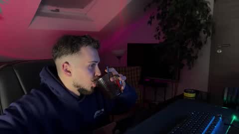 Snapshot of daimon_hall chatting on February 23, 2026, 6:49 pm Daimon online show from February 23, 2026, 6:49 pm