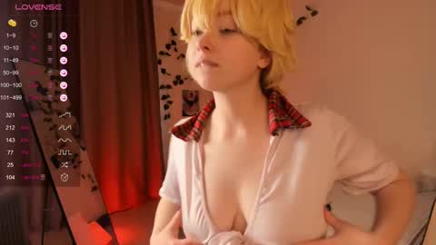 Snapshot of daine_pastry chatting on March 8, 2025, 11:48 am Dainy is here online show from March 8, 2025, 11:48 am
