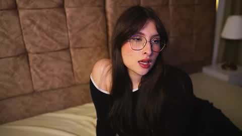 Lauren            online show from March 17, 2026, 3:55 am