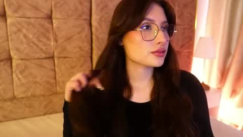 Lauren            online show from April 8, 2026, 12:38 pm