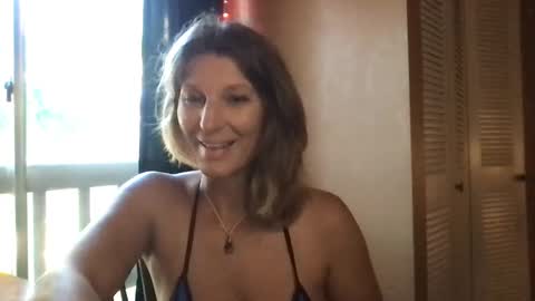 Daisy137 online show from December 21, 2024, 1:21 pm