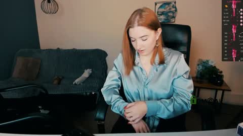 Snapshot of daisy_candy chatting on December 2, 2024, 10:34 pm Little Di online show from December 2, 2024, 10:34 pm