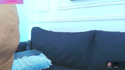 Daisy Price online show from November 26, 2025, 11:22 am