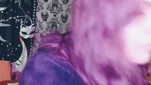    --  -- help me reach 100 hands up  online show from February 7, 2025, 9:05 am