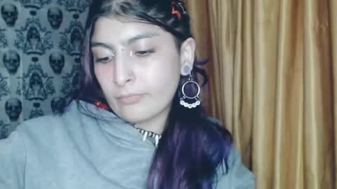    --  -- help me reach 100 hands up  online show from February 12, 2025, 3:51 am