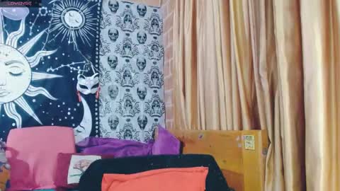    --  -- help me reach 100 hands up  online show from March 6, 2025, 11:20 pm