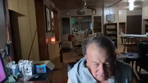 Snapshot of dakit2 chatting on November 4, 2025, 1:43 pm dakit online show from November 4, 2025, 1:43 pm