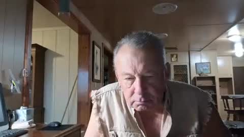 Snapshot of dakit2 chatting on November 15, 2025, 3:52 pm dakit online show from November 15, 2025, 3:52 pm