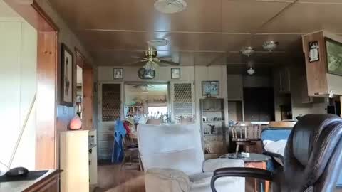 Snapshot of dakit2 chatting on November 18, 2025, 3:38 pm dakit online show from November 18, 2025, 3:38 pm