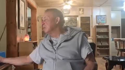 Snapshot of dakit2 chatting on November 24, 2025, 1:55 pm dakit online show from November 24, 2025, 1:55 pm