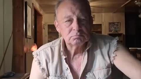 Snapshot of dakit2 chatting on November 27, 2025, 1:18 am dakit online show from November 27, 2025, 1:18 am