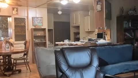 Snapshot of dakit2 chatting on November 29, 2025, 4:21 pm dakit online show from November 29, 2025, 4:21 pm