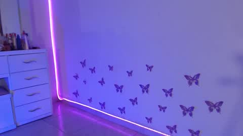 VALENTINA  online show from March 17, 2026, 7:12 am