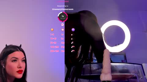 Snapshot of dakota_blare chatting on November 23, 2025, 1:44 pm Dakota online show from November 23, 2025, 1:44 pm