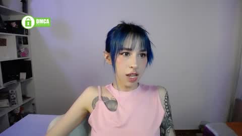 Maca online show from May 28, 2026, 11:02 pm