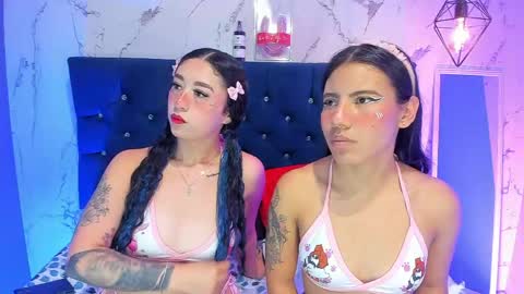 dakotaa_johnson online show from April 6, 2026, 9:05 pm