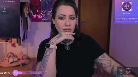 Snapshot of dakotacandy_ chatting on June 21, 2026, 10:45 pm Dakota online show from June 21, 2026, 10:45 pm