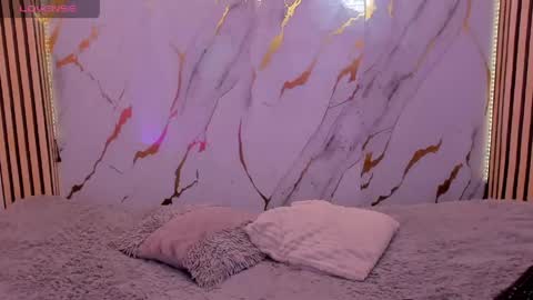 Dakota Ferreti online show from April 21, 2026, 12:44 pm