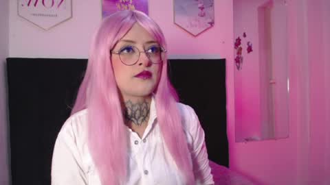 Daakota  online show from March 29, 2026, 11:43 am