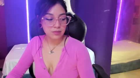 Dakota Simon online show from February 5, 2025, 3:09 pm