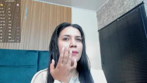 Violeta online show from May 25, 2026, 12:11 pm