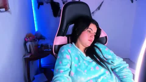 Snapshot of daliaapril22 chatting on October 15, 2025, 5:07 am Dalia April online show from October 15, 2025, 5:07 am