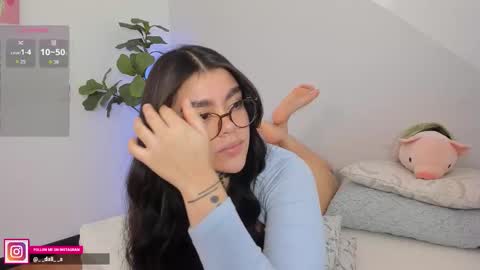 Dalia online show from November 10, 2025, 10:42 pm