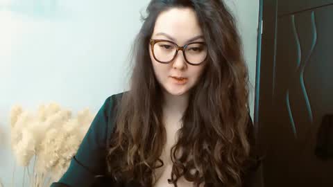 Snapshot of dalidayes chatting on December 29, 2024, 5:42 am Dali online show from December 29, 2024, 5:42 am