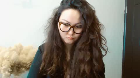 Snapshot of dalidayes chatting on January 13, 2025, 7:00 am Dali online show from January 13, 2025, 7:00 am