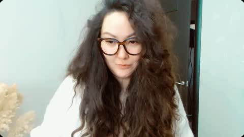 Snapshot of dalidayes chatting on September 20, 2025, 5:19 am Dali online show from September 20, 2025, 5:19 am