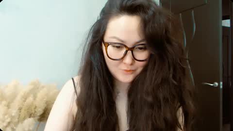 Snapshot of dalidayes chatting on October 2, 2025, 6:53 am Dali online show from October 2, 2025, 6:53 am